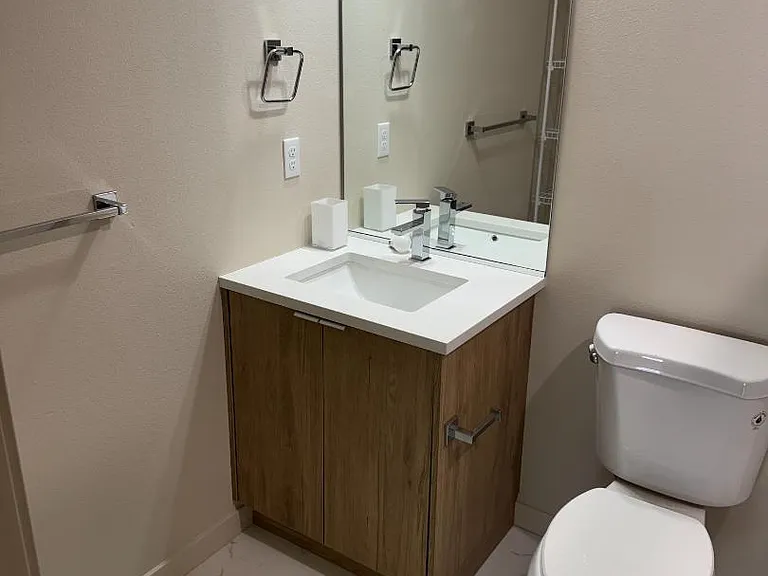 Unit Photo