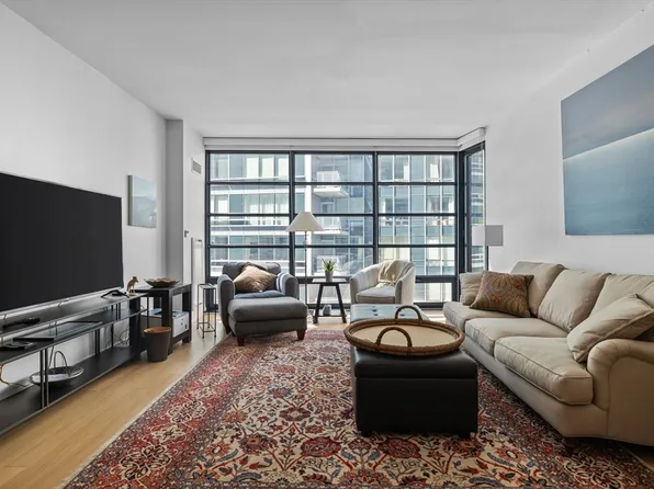 580 Washington St #411, Boston, MA 02111