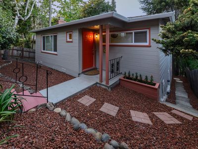 3805 Delmont Ave, Oakland, CA, 94605