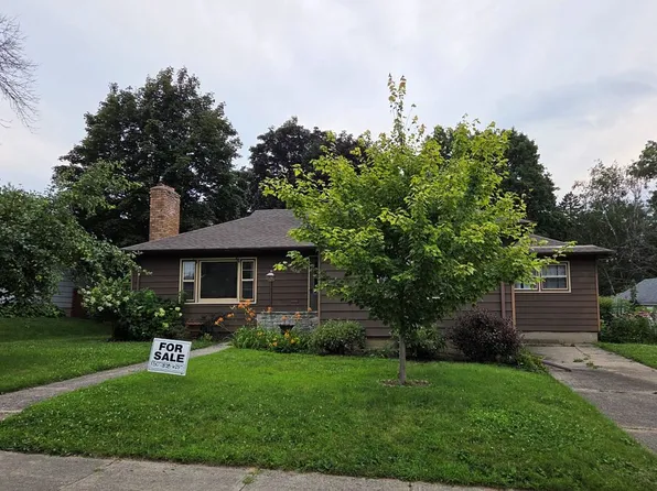 1138 8th Ave SW, Faribault, MN 55021