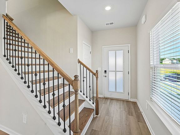 The Paisley floorplan with the Finesse Linen interior package.