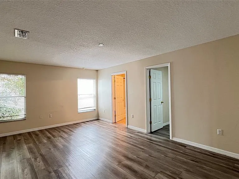 216 Verdi St — Photo 14