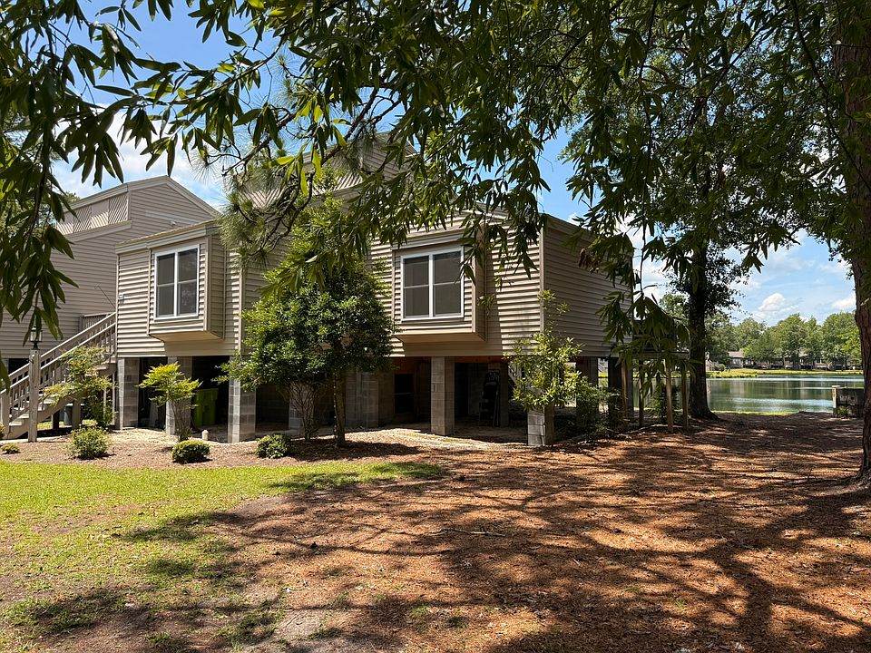1st image of 7162 Windward Dr #1