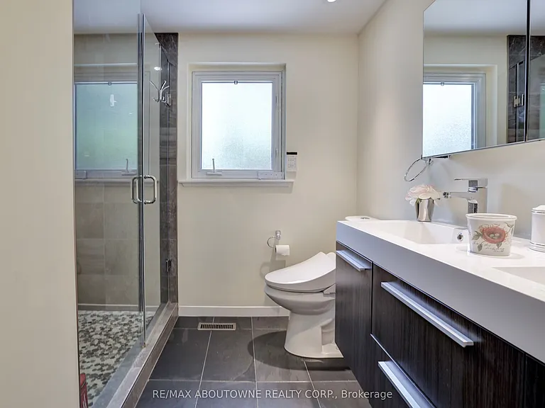 497 Anthony Dr — Photo 21