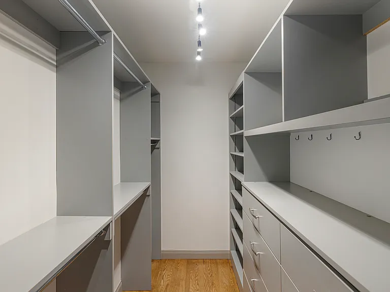 1169 S Sierra Bonita Ave — Photo 32