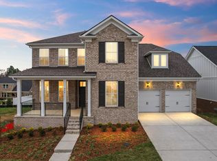 864 Rockwell Dr, Hendersonville, TN 37075