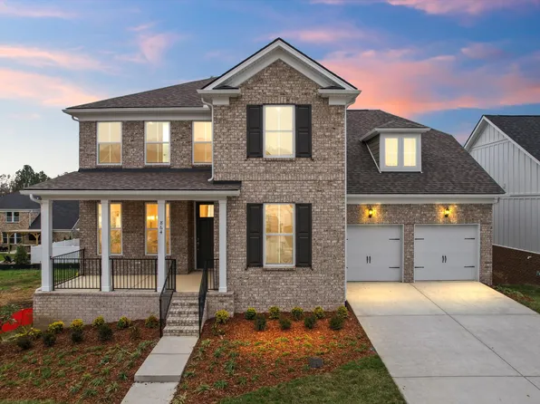 864 Rockwell Dr, Hendersonville, TN 37075