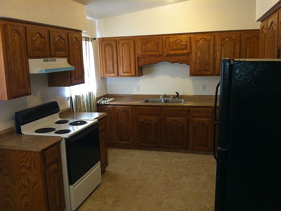 2nd image of 800 Clovis Ave