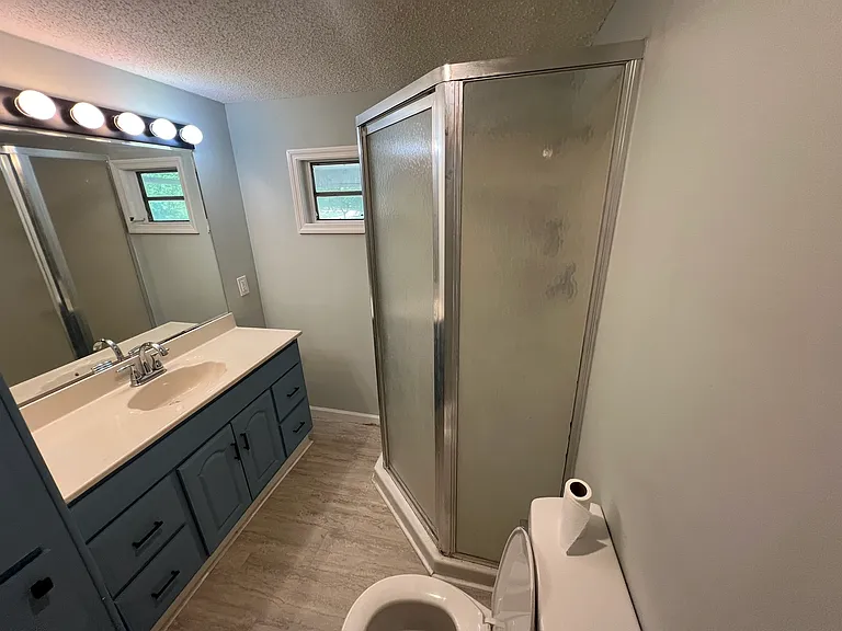 192 Elgin Dr — Photo 16