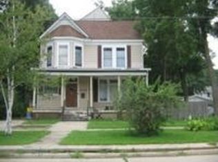 403 S 3rd St, Oregon, IL 61061