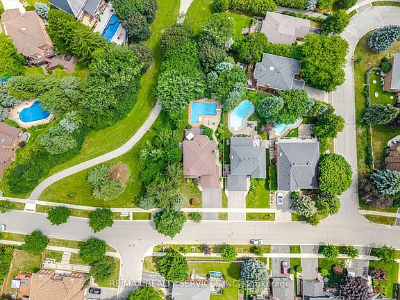 2nd image of 29 Christie Dr