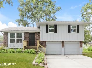 1303 Blueberry Dr, Harrisonville, MO 64701