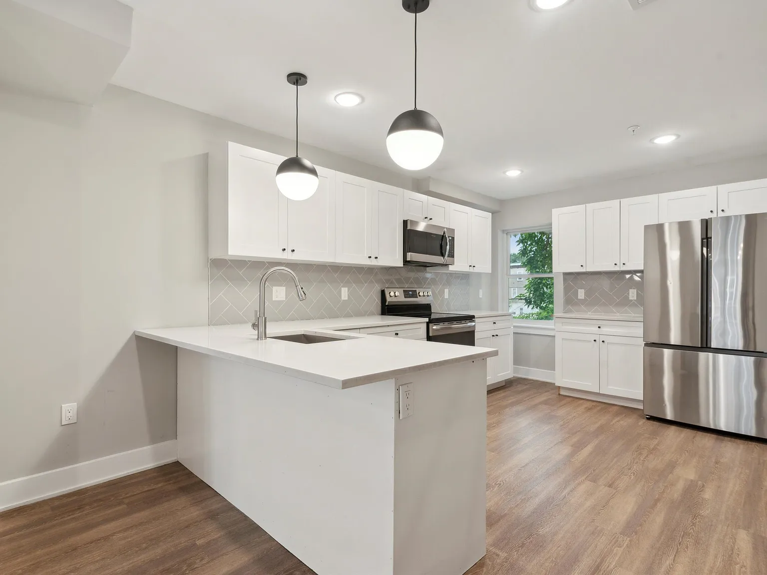 1914 N Gratz St Unit B — Photo 2