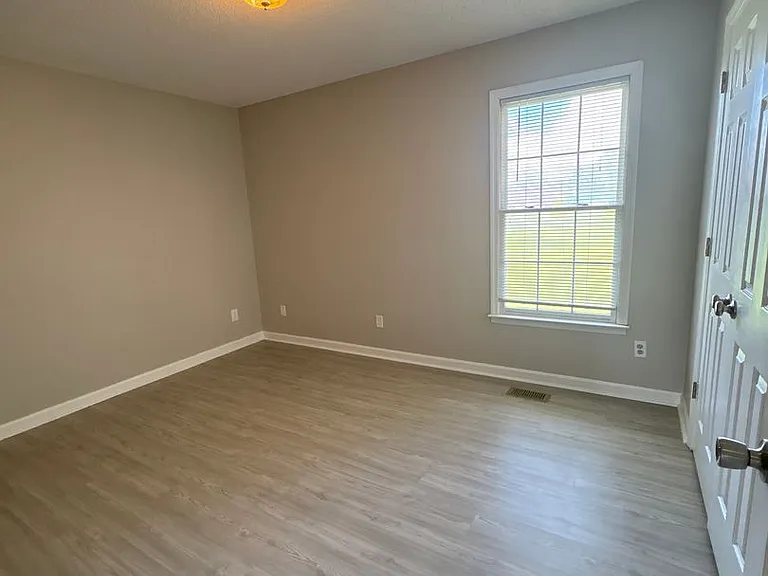 718 Doak Rd — Photo 19