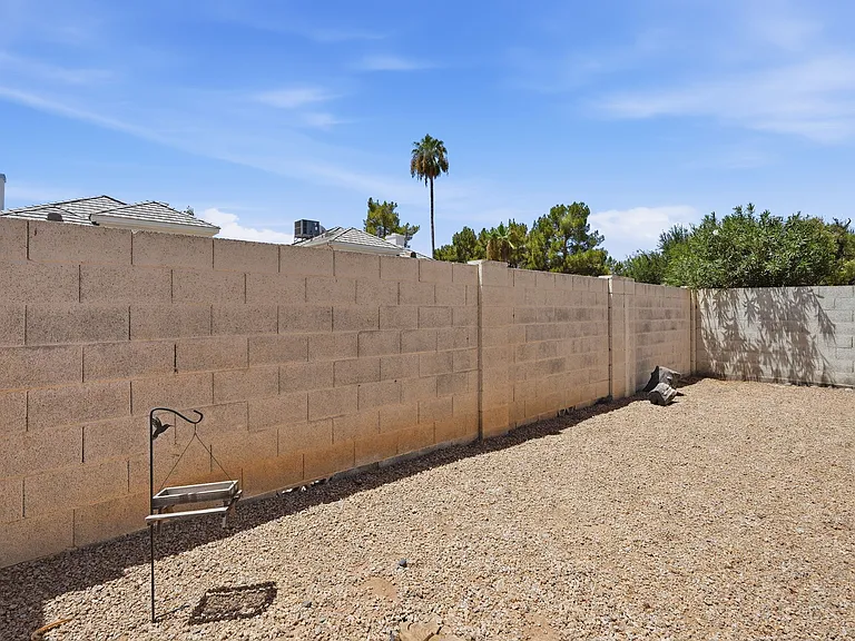 1146 N Granada Dr — Photo 38