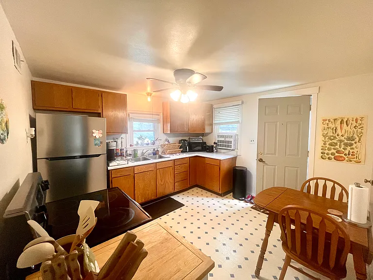 503 N Fair Oaks Ave — Photo 5