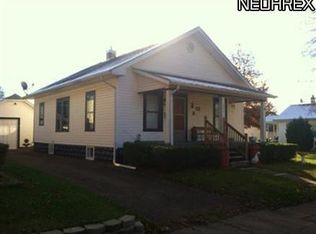 483 McKinley Ave, Newcomerstown, OH 43832