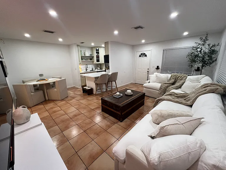 3021 Albatross Rd #1 — Photo 9