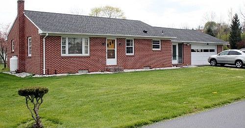 1st image of 126 McDermott St