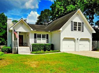 105 Round Table Ln, Goose Creek, SC 29445