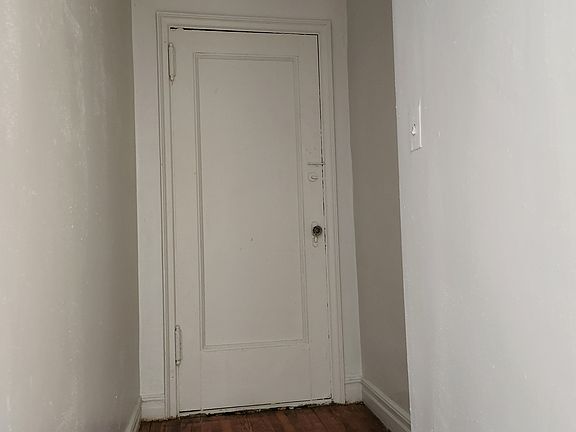 4th image of 711 W 171st St APT 68