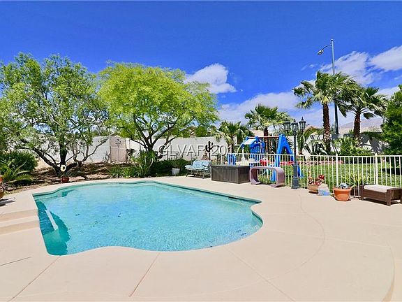 2nd image of 8236 Moradi Ave