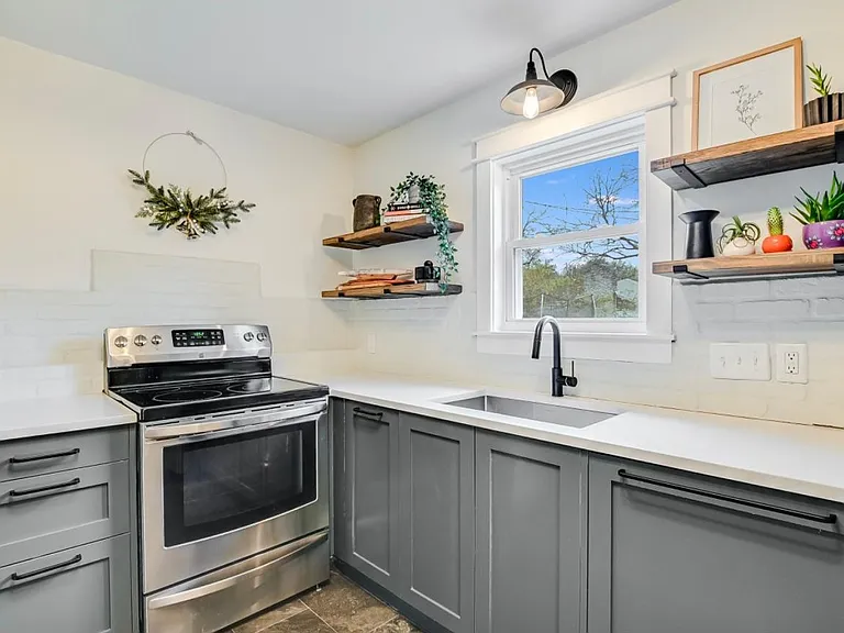 3009 Charlwood Dr — Photo 11