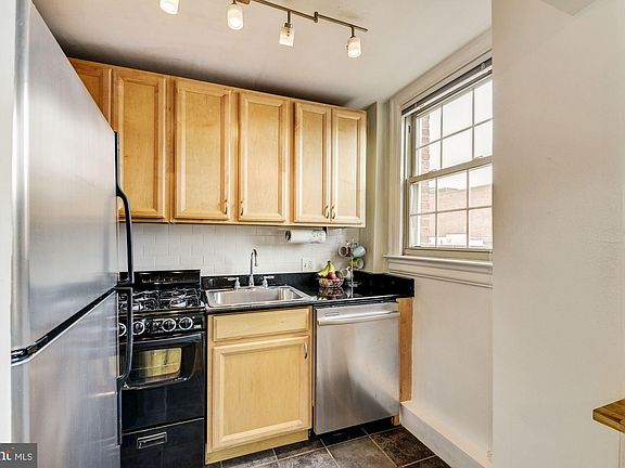 3rd image of 3100 Wisconsin Ave NW APT 306