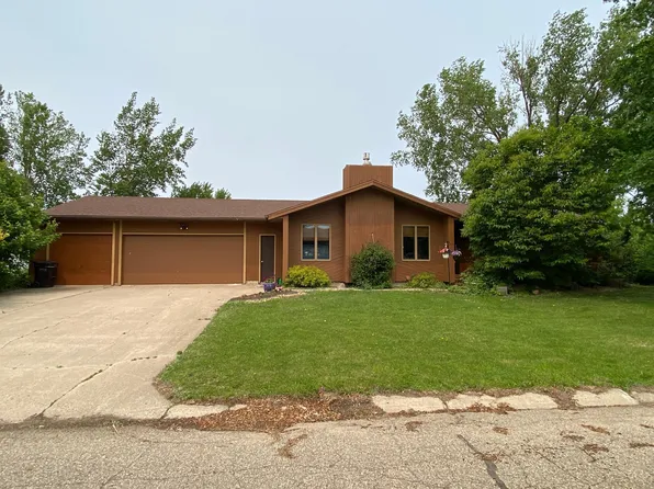 199 2nd St NE, Clarks Grove, MN 56016