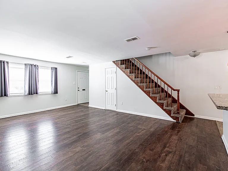 432 N Patrick St — Photo 5