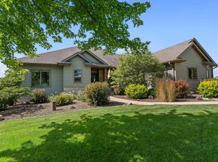 8496 Linden Ridge Rd, Allenton, WI 53002