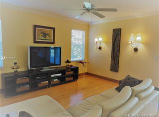 8247 SW 172nd Ter, Palmetto Bay, FL 33157