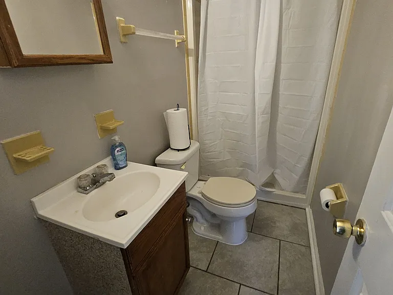 3809 Seamist Rd — Photo 5