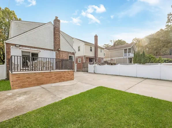 206-15 Richland Avenue image 11 of 37