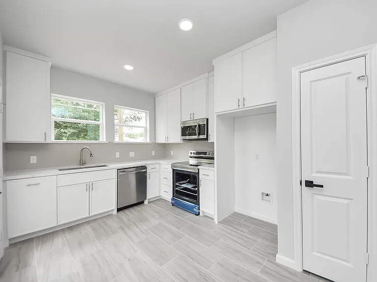303 S Utah St — Photo 14