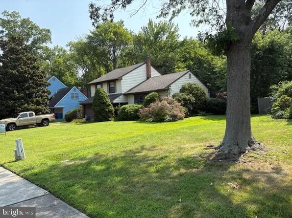 863 Doncaster Dr, West Deptford, NJ 08066