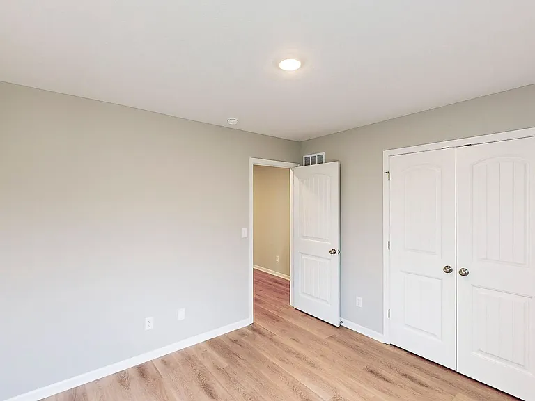 611 Pampas St — Photo 17