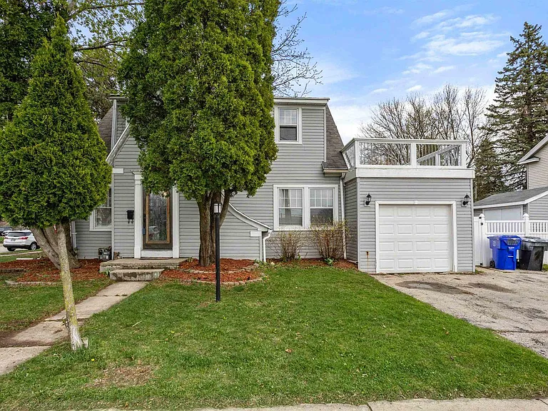 806 N Mason St — Photo 1