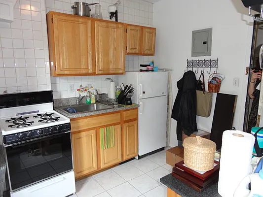 Rented by J Misrahi Realty Corp | media 8