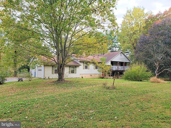 3rd image of 180 Mill Ln