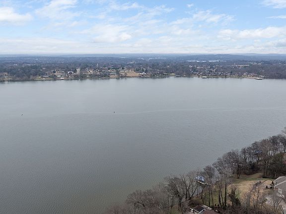 65th image of 442 Lakeview Cir