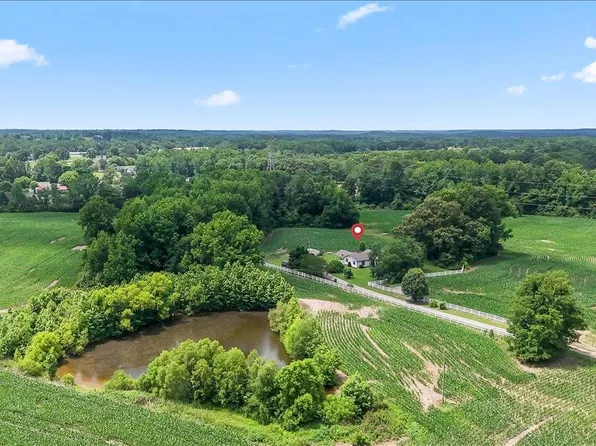 131 County Road 1228, Vinemont, AL 35179