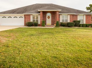 725 Denise Dr, Crestview, FL 32536