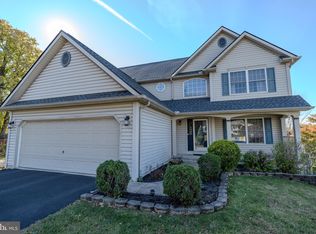 826 Hilltop Dr, Harrisburg, PA 17111
