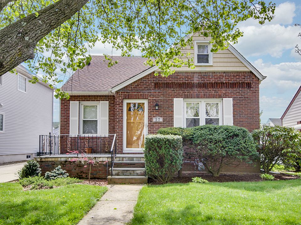 1st image of 17 Lincoln Ave