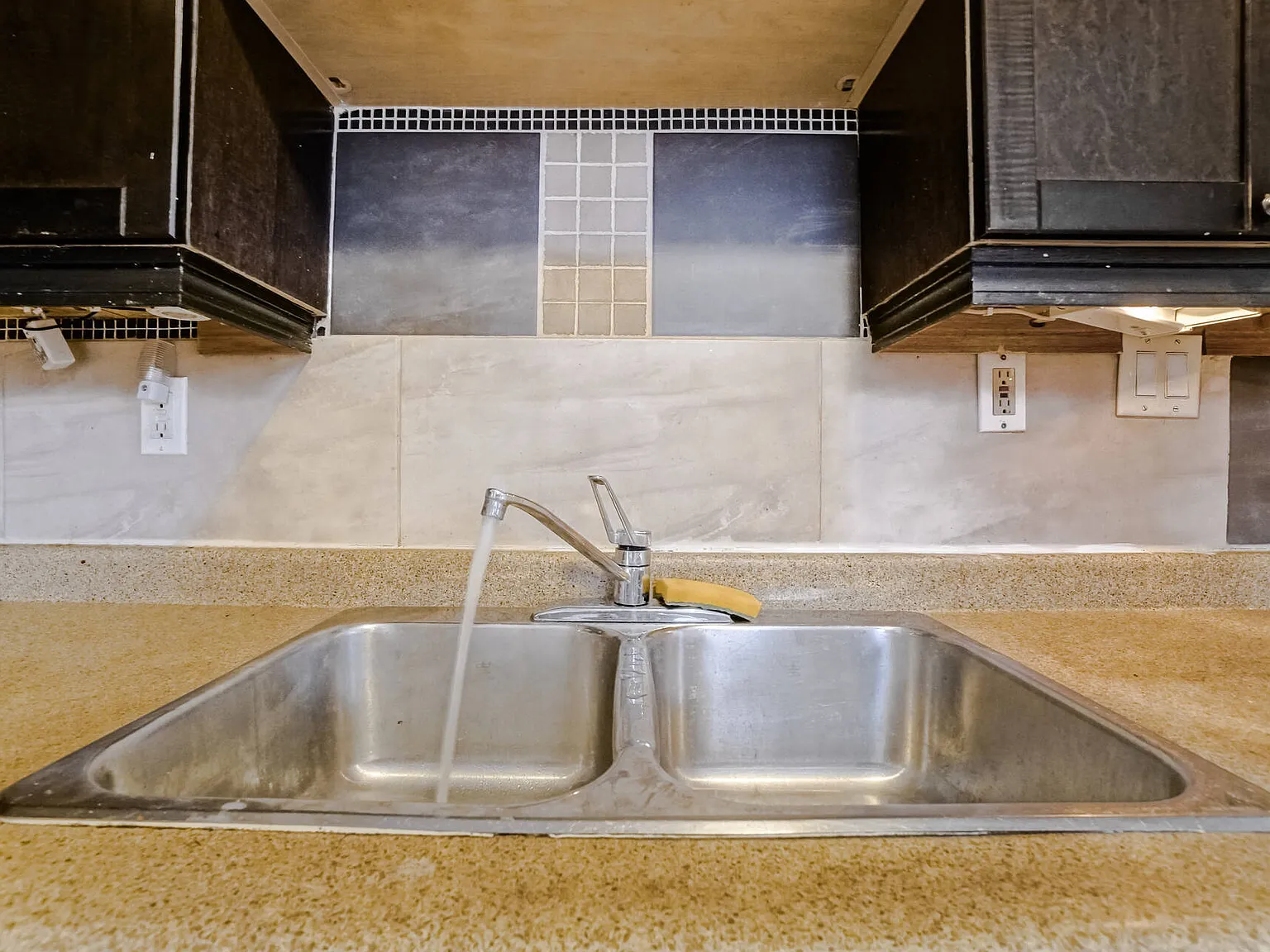 1 bed, 800 sqft, $2,026 — Photo 4