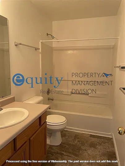 272 E Fort Union Blvd — Photo 10
