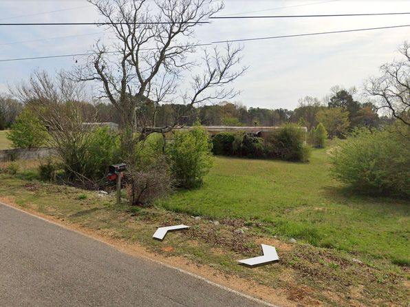 2312 Honnoll Mill Rd, Caledonia, MS 39740