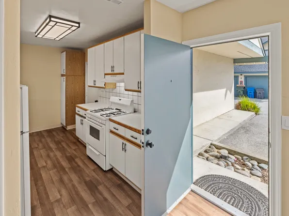 3127 Crescent Ave, Marina, CA 93933