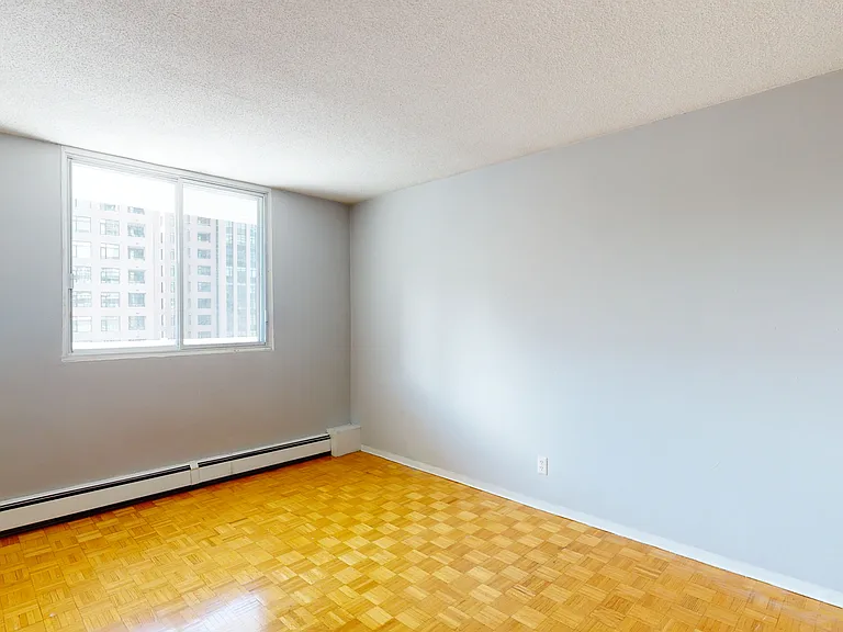 230 Gloucester St — Photo 16
